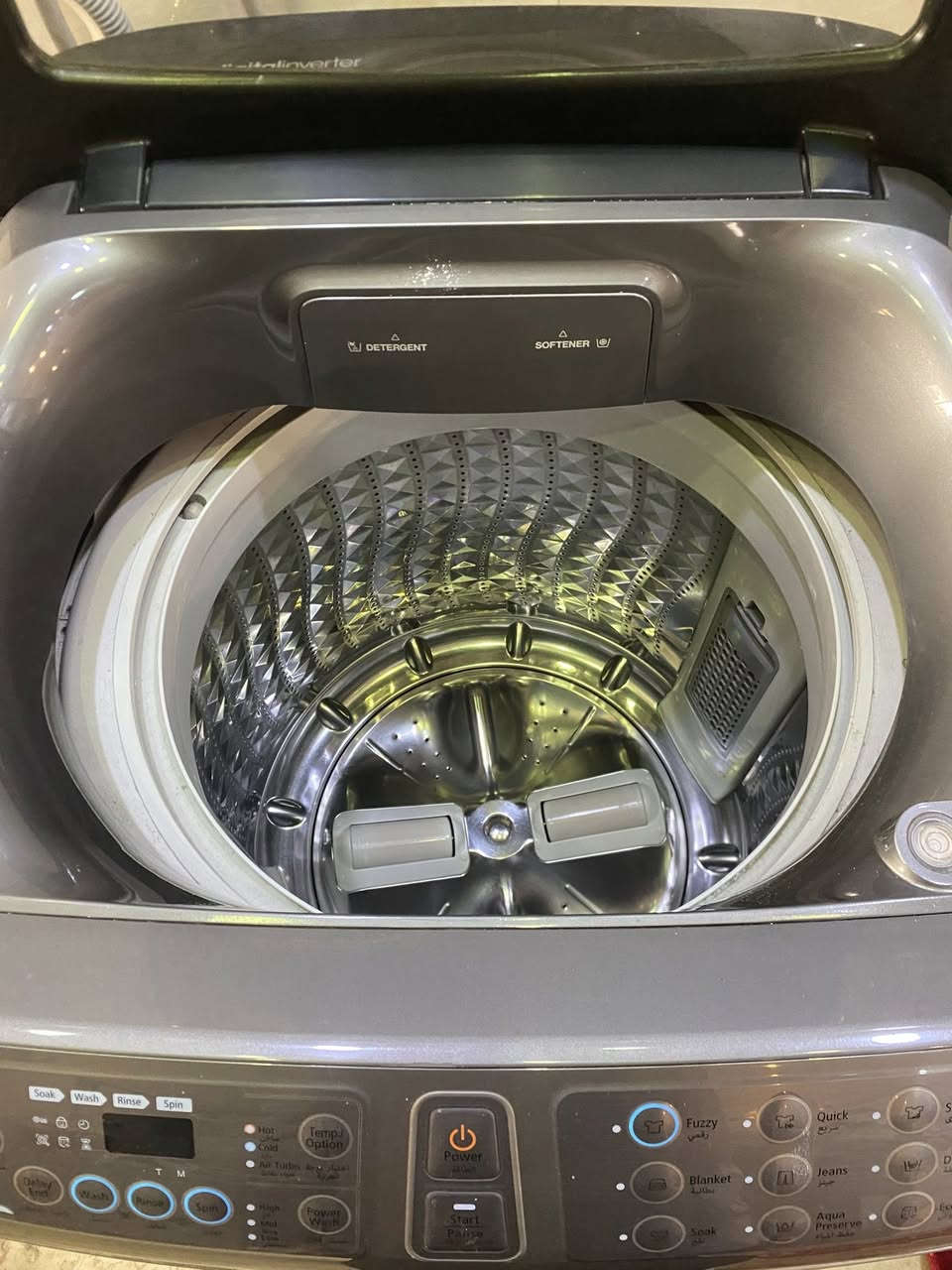 السلام عليكم عندي غساله 18 كيلو شركة سامسونج شغاله لبيع السعر 350 وبيها مجال الاستفسار ***********
