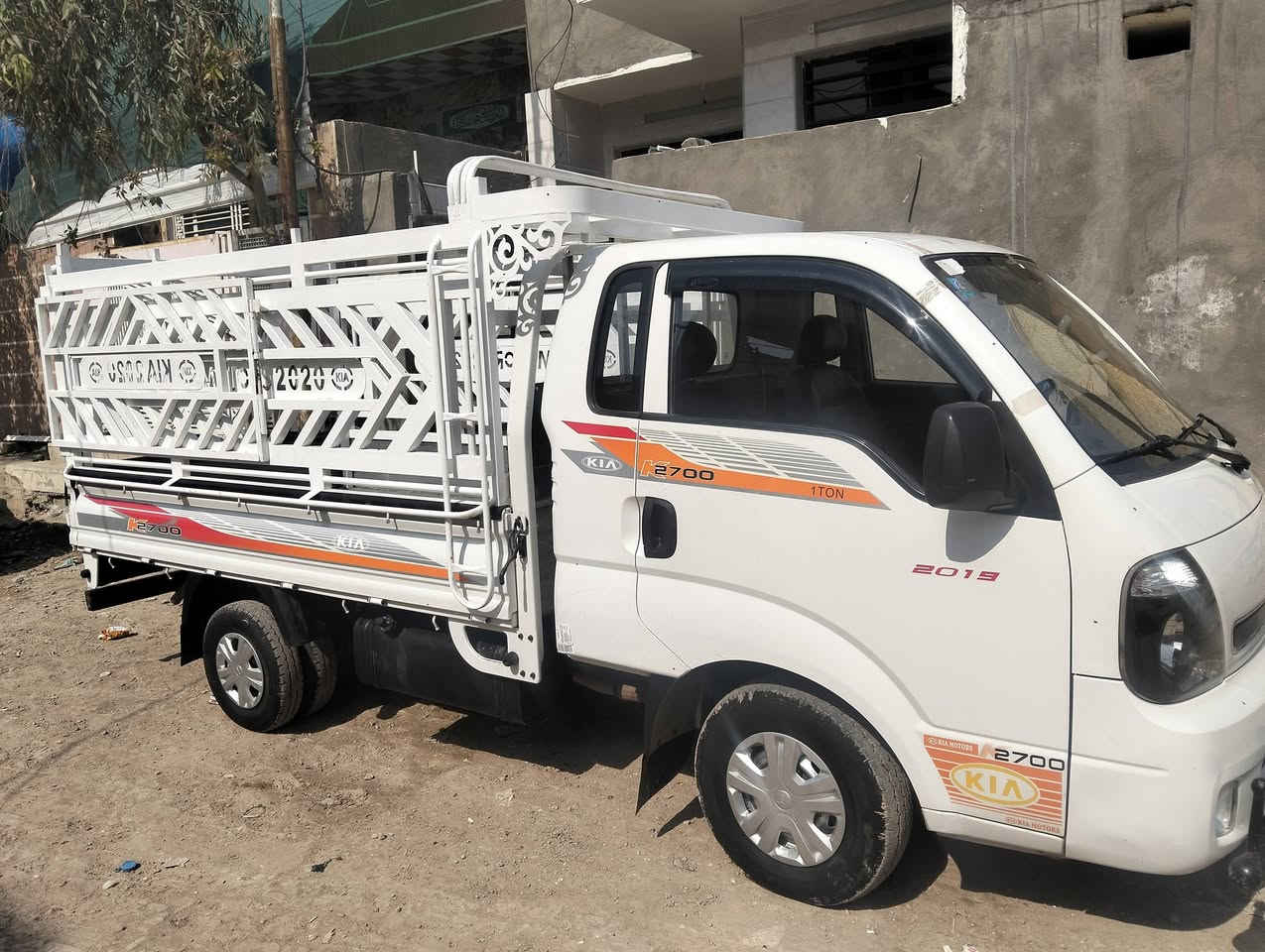 سلام عليكم كيا حمل 2017 مال بيت نظيفه جدا على الاستفسار ***********
