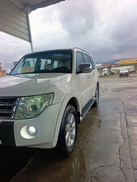 ميتسوبيشي باجيرو • ٢٠١٠