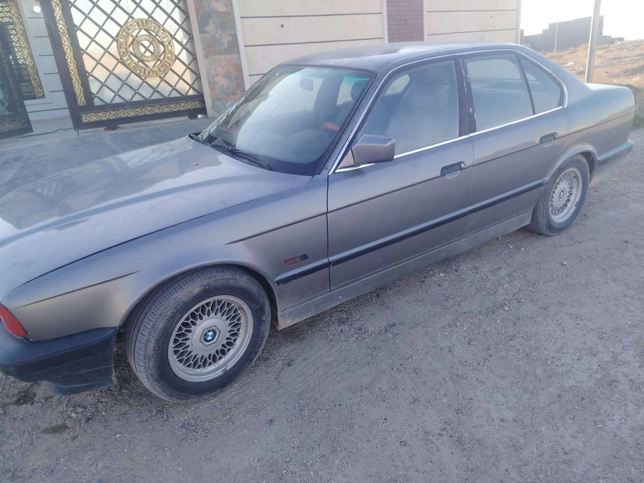 بي ام موديل 92
سعر 50 وبيها مجال
محرك 8
حجم 530
كير ومحرك كفالة ولباقي شوف العين
مكاني صقلاوية 
***********
