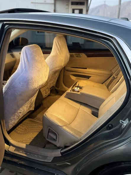 ‎سەرەتا بەناوی خوای گەورەو میهەربان
‎سعری       71 گەڵاو کەمیک مەجال
***********
ناو زه رد ڤول ڤول 
Toyota avalon2011. Limited 

‎بڕاوەی  دوبه ى بڕاوە
‎مواسەفات ئەمریکی لیمیتید فول فول
‎پەردە سڵایتت کوشن کارەبا کوشن جڵد و ساردو گەرم
‎بەسمە ٥بەسمە
‎کوشن خەزن
‎ئاوینە کارەباو   ئیشارەت
شه ش سيدى 
‎سەیارەکە بڕاوەیە 
‎دەحمو لیدرانی پیوە نیە 
‎٤تایەو ویلی لۆک لۆک
‎کاملمکەبەرەو ئیمپری فایەری بیلادی شەریکە
‎سەیارەکە هەموو گیانی بەشەرت 
‎تەبرید ساردو گەرم بەشەرت
‎تەقەو ڕەقەی نیە 
‎هەموو گیانی جایز کراوە
‎   سەیارەکە بەس جئ براوەی سبوغە
‎سعری 71  گەڵاو. کەمیک
‎مەجال
‎شوین رانيه 
***********
