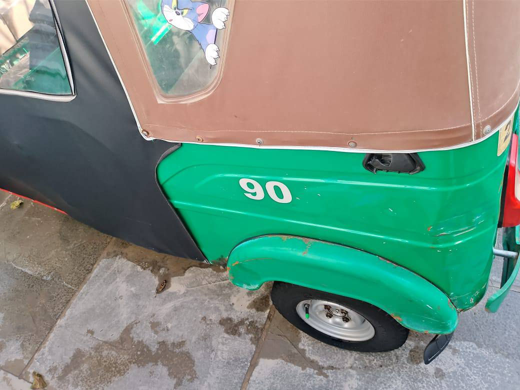 تكتك البيع موديل 21 رقم كربلاء بسمي محرك مجفت شركه تخم تاير سعره 7500 مكاني بغداد  ***********
