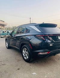 توسان 2023 للبيع بدون رقم فول مواصفات عدة الفتحة  بيها تبديل باب وتعدي...