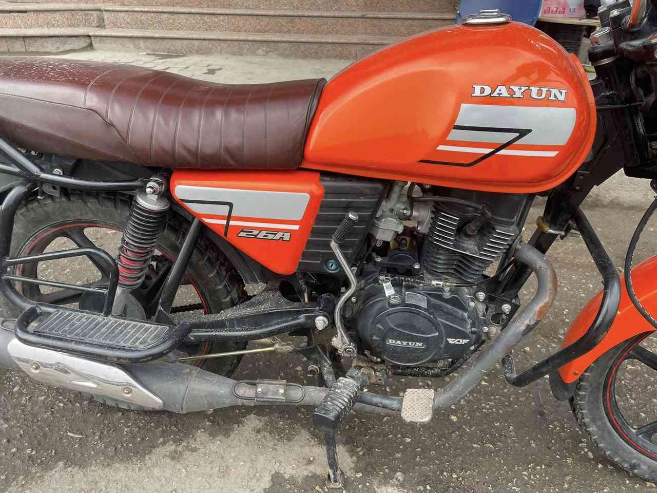 السلام عليكم
دايون نفخ موديل 22 اصولي مرقم مستلم سنوية باقية بس لوحات 
دراجة جاهزة وحلوة 
المكان كربلاء 
***********
