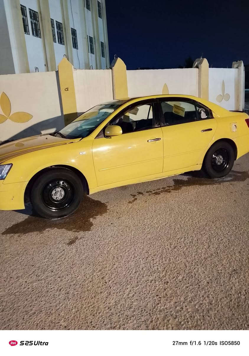 سوناتا موديل 2007 وارد امريكي مكفولة من العيب الشرعي بيها ضربه بالمقدمه خفيفه بمريكا حداديه جديده تخم تاير تبريد اذا اكو مراوس وانطي فرق قليل سعر ب75 مكان الشطره  *********** سياره احلى من صور
