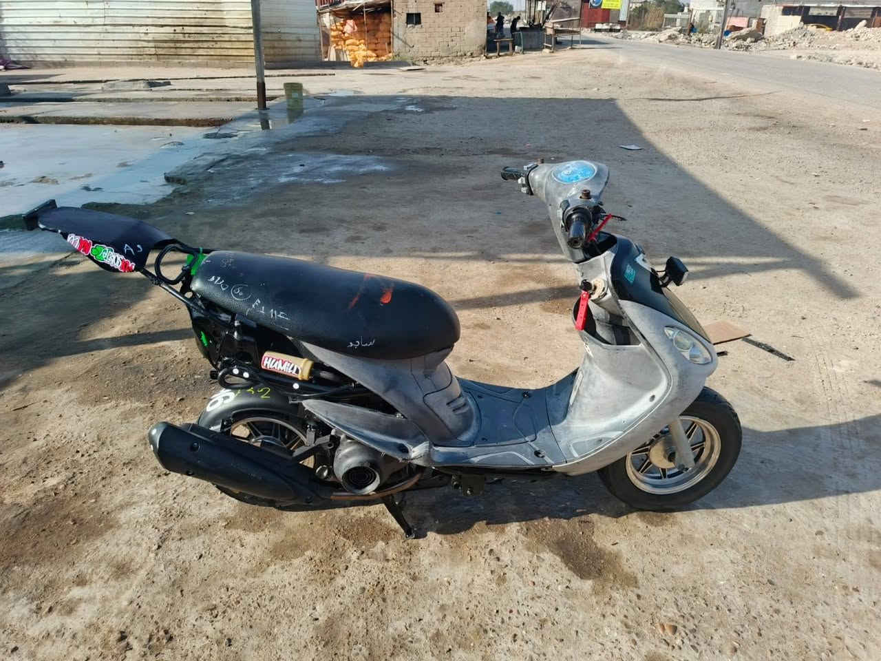 سلام عليكم دراجه ماكس قجمه جيس وعلي ما مفتوحه شرط الفحص سعر 750 بيه مجال شي قليل  مستعجل على بيعته مكاني بصره كرمه علي الشراي يجي خاص رقم *********** ناعمه وطفر طفر
