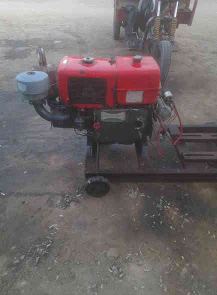 للبيع فيتنامي ٢٥ احصان   يشتغل سلف وهندر  تبريد راديتر  السعر مليون ٢٠٠ الف   العنوان حدود واسط بغداد قرب سيطره الج أثير  ***********  اسيا  ***********
