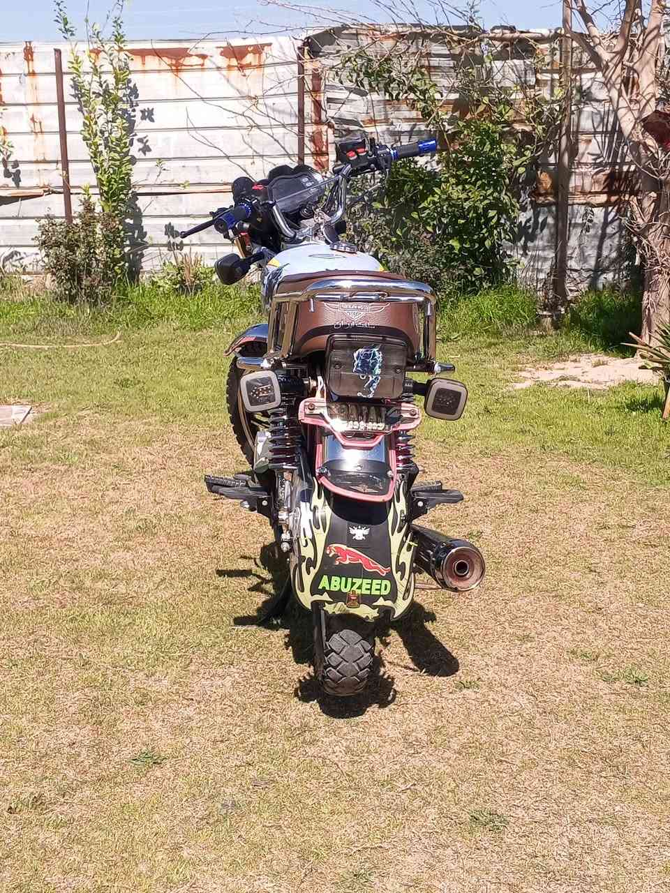 سلام عليكم دراجة ايراني سولنك موديل 2024 برغي ما مفتوح بيها اذا مفتوح ترجعها السعر 700 مكاني بغداد وهذا رقمي ***********
