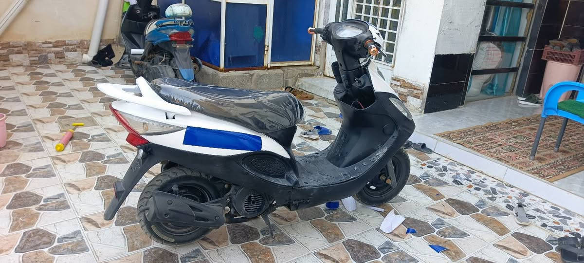 سلام عليكم دراجه كامكو في تو موديل 2013 دراجه تخبل مصبوغه جماليه كهربائيات كله شغاله محرك 125دراجه مامتعوبه  خير من الله سعر 500 وبيه مجال رقم***********
