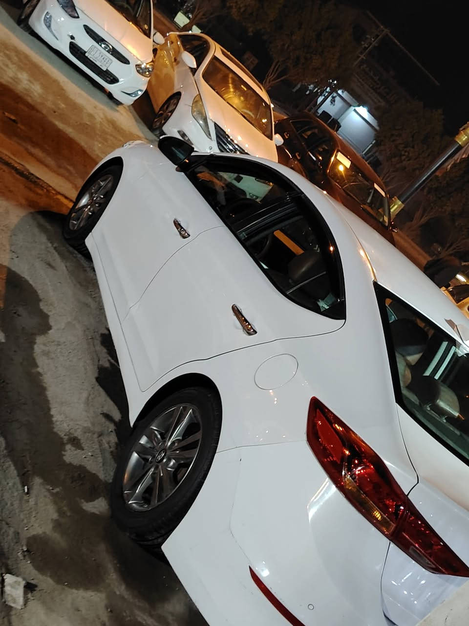 سلام عليكم
انتره موديل ٢٠١٧ أمريكي
فول مواصفات ماعده فتحه
بصمه كشن جلد داخل الونين
بيه مكانات صبغ فقط بدون ظربه
مكاني حله قرب جامعه بابل
***********
