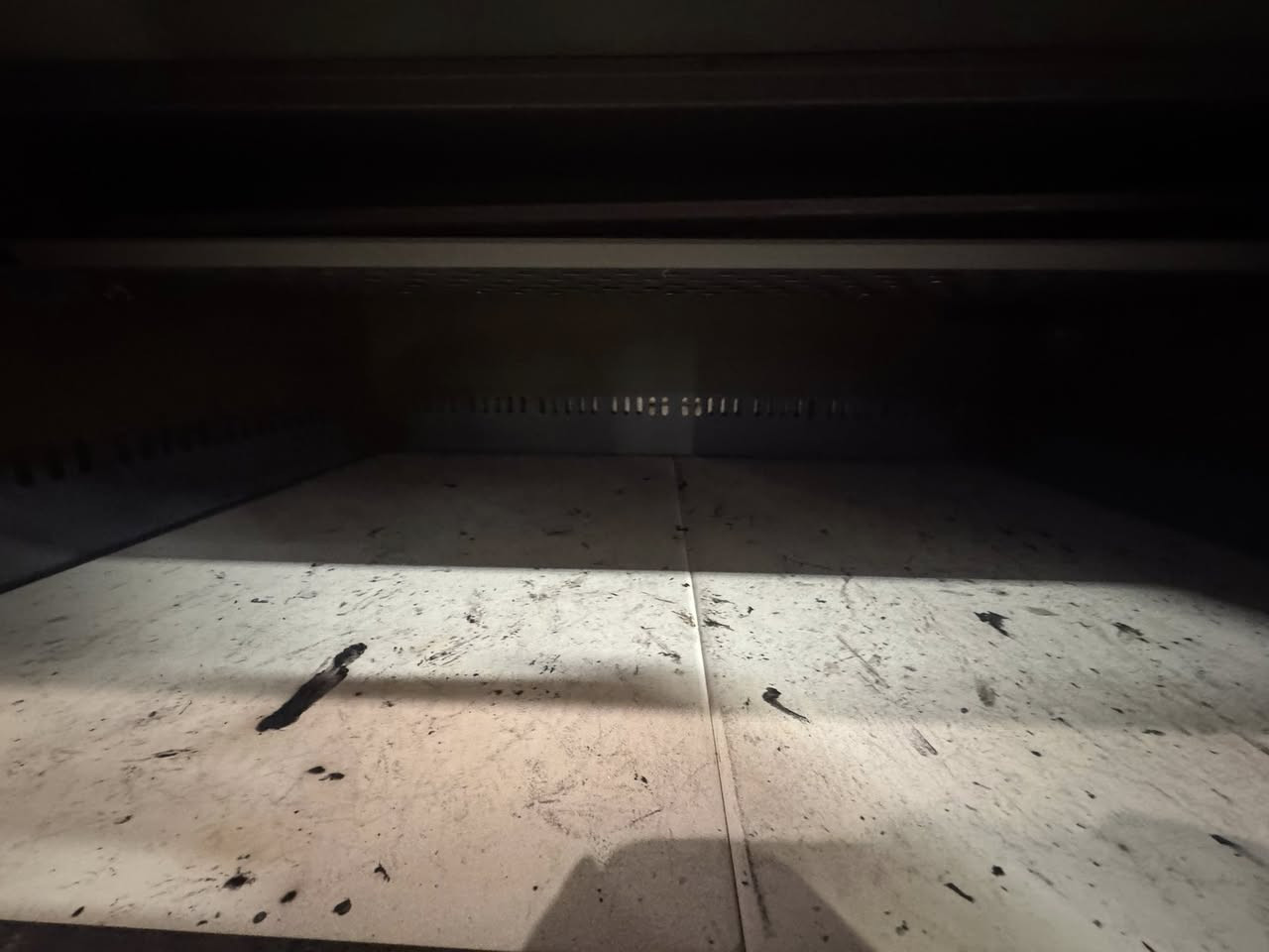 فرن بيزا جديد مستعمل اسبوع فقط اللبيع
بغداد 
الاتصال ***********
