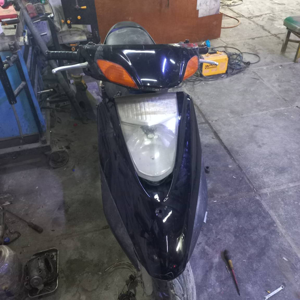 دراجة بريز  نوزل ناعمة تخبل مكينة ساعة
كهربايات شغالة سعرهة ٣٠٠ مكاني مدينة الصدر نقص كفرات الورة 

*********** بغداد, العراق
