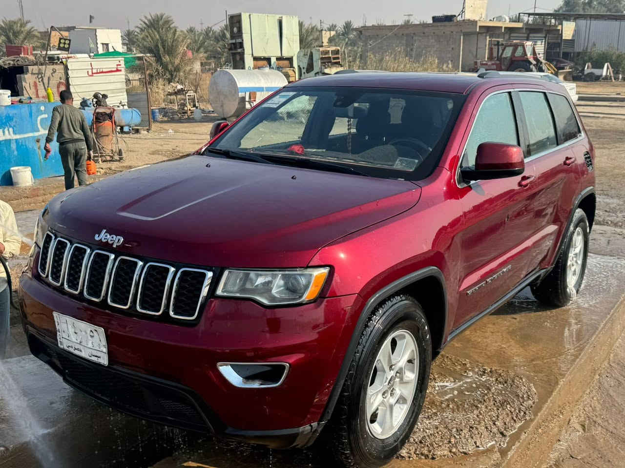 🚗 للبيع: جيب شيروكي لاريدو 2017

📍 رقم ميسان
📊 الممشى: 200 ألف كم

✨ المواصفات والحالة:
• السيارة نظيفة (كلين) وجاهزة للاستخدام
• ضربات خفيفة جدًا لا تؤثر على الأداء
• المكينة بحالة جيدة، فقط مفتوح كازكيت(صيانة بسيطة)
• شرط الفحص: سونار للمكينة
• فئة نص فول (مواصفات حلوة ومريحة)
• 5 ركاب

💯 سيارة عملية جدًا، مريحة بالسفر ومناسبة للاستخدام اليومي

💰 السعر: 165وقابل للتفاوض

📞 للتواصل على الخاص
***********
