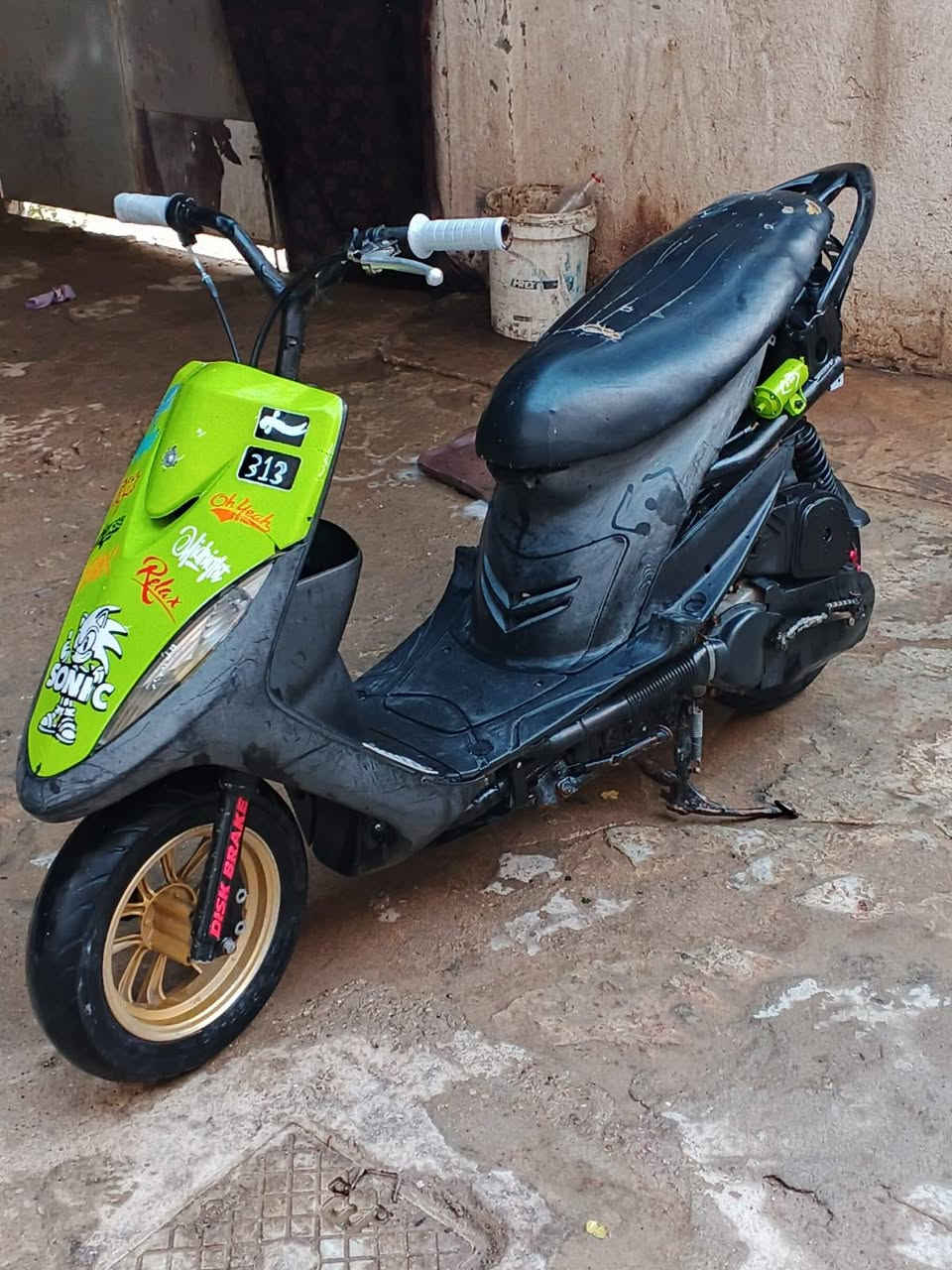 سلام عليكم دراجه عدله متوحا بس ولفات السعر خاص متواجد فقط واتساب ***********
