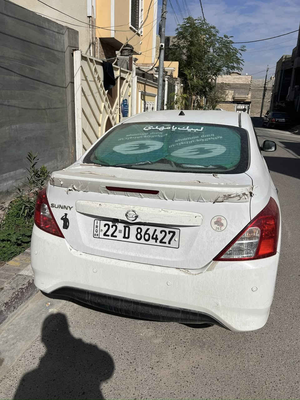 نيسان صني الهندي مديل 23 بيه بارد بجاملغ مال العبري ومارت بصفحت السايق ل4اصابع وكم ملاحضه بسيطه السعر 115 وبيه مجال 
***********
