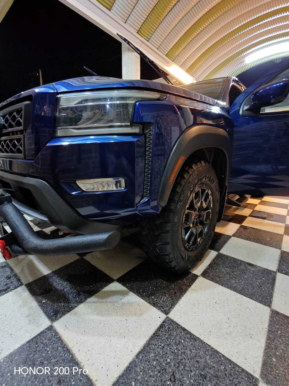 السلام عليكم.. للبيع تخم (تايرات فقط) ماركه فوركيوم (اندنوسي) انتاج 2025 شهر السابع
 حجم 265 70 17 ((مستعملات شهر واحد فقط)) جديدات بمعنى الكلمه بدون اي ركعه ولا بنجر.. عالفحص تجي و تشوف يرهمن على نيسان فرونتير و تويوتا تاكوما و تويوتا هايلوكس و تاهو و جيب و يوكن و سلفرادو و سييرا سعر التخم 425 الف علماً اني مشتريهن ب سبعمية الف الله يشهد صارله عندي شهر فقط


**إذا كنت صاحب هذا الإعلان وتريد حذفه لأي سبب، رجاءا أرسل رسالة إلى الدعم الفني**