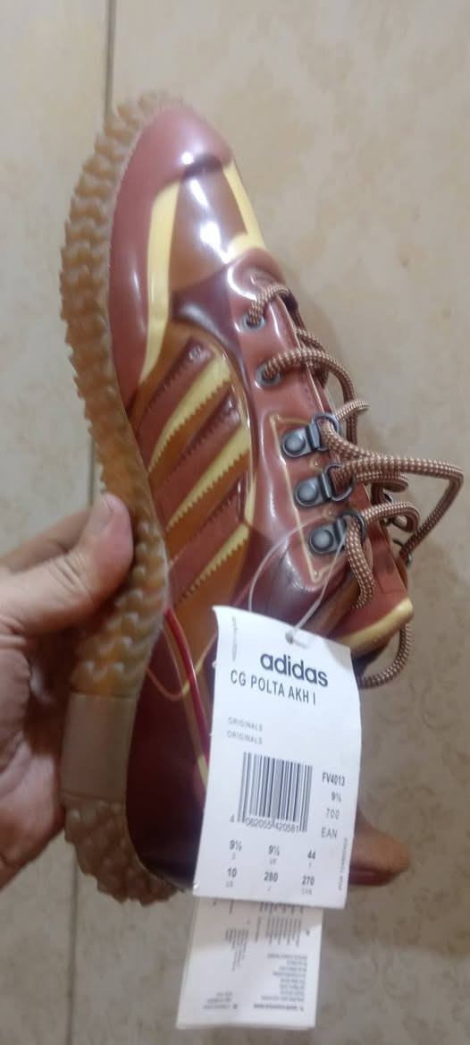 وكاله adidas موديل نسخه خاصه جديد مامستخدم بالليبل قياس 43 طول القدم 28 السعر 65 الف
ملاحظه لا يوجد توصيل للاستفسار خاص مكاني شارع فلسطين بالقرب من الأسواق المركزيه القديمه ركن شارع مسرح الخيمه


**إذا كنت صاحب هذا الإعلان وتريد حذفه لأي سبب، رجاءا أرسل رسالة إلى الدعم الفني**
