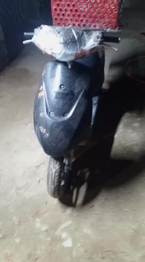 دراجه سوزوكي 60 جاهزه مابيها اي عطل محرك وكهربايات كولها جاهزه مكاني تكريت الزهور السعر200
***********
