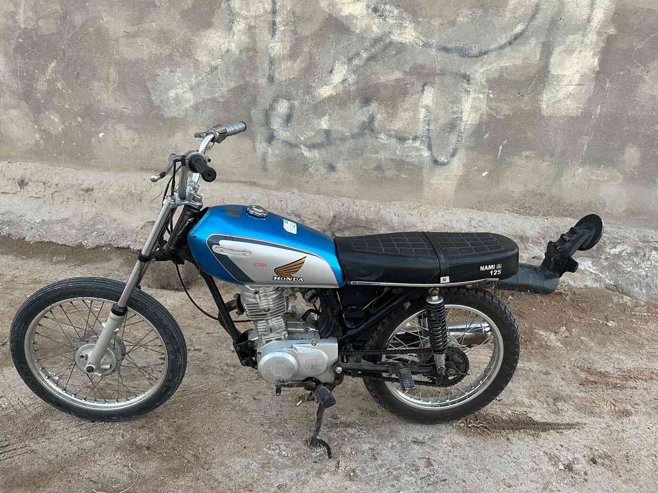 السلام عليكم دراجه مستعجل على بيئتها 400 بيها مجال


**إذا كنت صاحب هذا الإعلان وتريد حذفه لأي سبب، رجاءا أرسل رسالة إلى الدعم الفني**