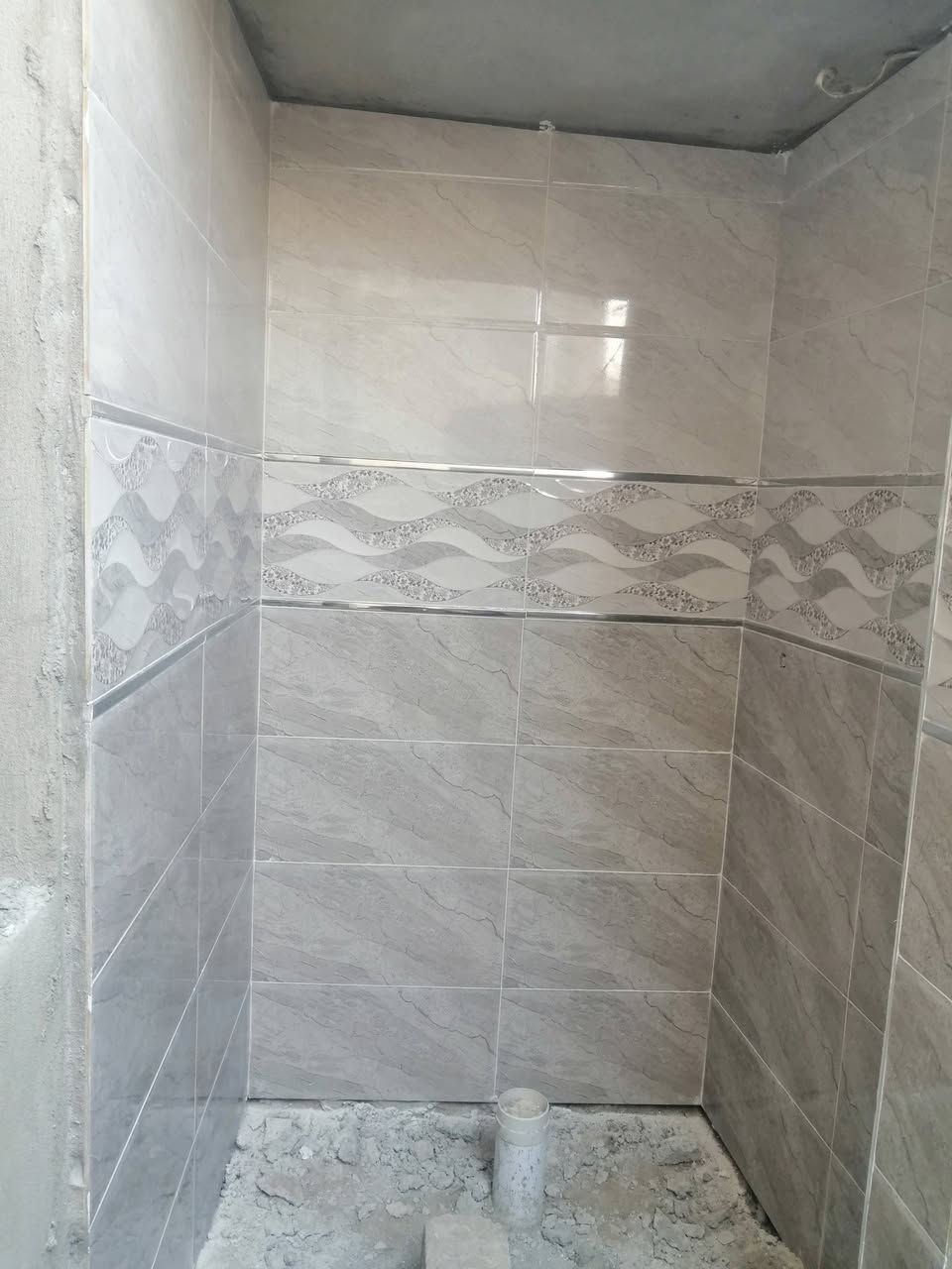 السلام عليكم ورحمة الله صفاف ارضي وجدار وكبنات نشتغل اسعار مناسبه جداََ داخل الموصل فقط ***********/***********

