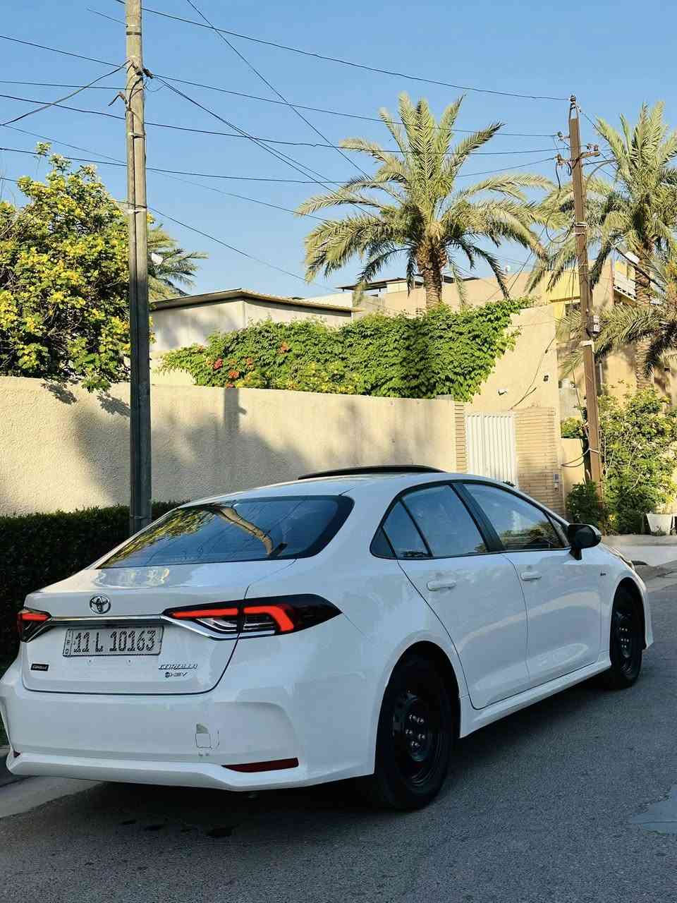 السلام عليكم للبيع كورلا ‏ ‏خليجي ￼ موديل￼2025 السعر ‏144 ￼السياره مكفوله هايبرد  بانزين وكهرباء فول الفول  رقم بغداد سيارة  ماشيه 24ملاحضة 4 الوان دواخل و كرسي كهرباء 
‏‎محرك 1800 
‏
‏‎بصمه 2+ دخول ذكي
‏‎رادار  +  جلد لون 
‏‎تحديد مسار طريق 
‏‎استشعار سرعه محدده للطرق  
‏‎تبريد❄️ قطعتين شاشة  كامره خلفيه 
‏‎هاندر بريك بصمه + اوتو هولد 
‏‎مانع نزلاق + مود درايف + ايفو مود 
‏‎ايرباك عدد10 
‏‎بكلايت لد 
‏‎تبريد بيانو شاشه 
‏‎اشاير مري 
‏‎حساس اطار + حساس لايت عالي وناصي اوتو 
 السياره  السعر ‏ 144 ￼￼ مكان بغداد التصال ***********
