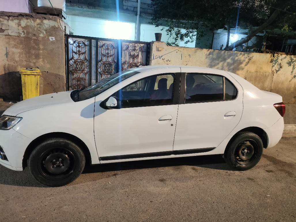 السلام عليكم رينو سيمبول اقساط موديل 2023 لون ابيض رقم بصرة دولي وكالة مضمونة بااي وقت مكينة وكير مكفولات سيارة نظيفة تدفئة تبريد حدادية الامامية يحتاجلها ترتيب ماعدا حادث بسيط جاملغ الامامي موضح بالصور بدون دواخل شرط للاستفسار واتساب *********** السعر 105 وبيها مجال وترايك وين ماتريد البصرة, العراق
