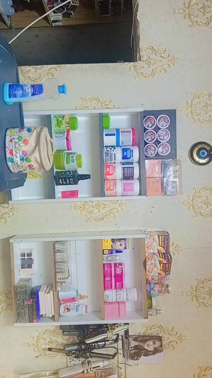 اغراض صالون للبيع
يؤجد بدلا ايضاللبيع سبب البيع عدم التفرغ


**إذا كنت صاحب هذا الإعلان وتريد حذفه لأي سبب، رجاءا أرسل رسالة إلى الدعم الفني**