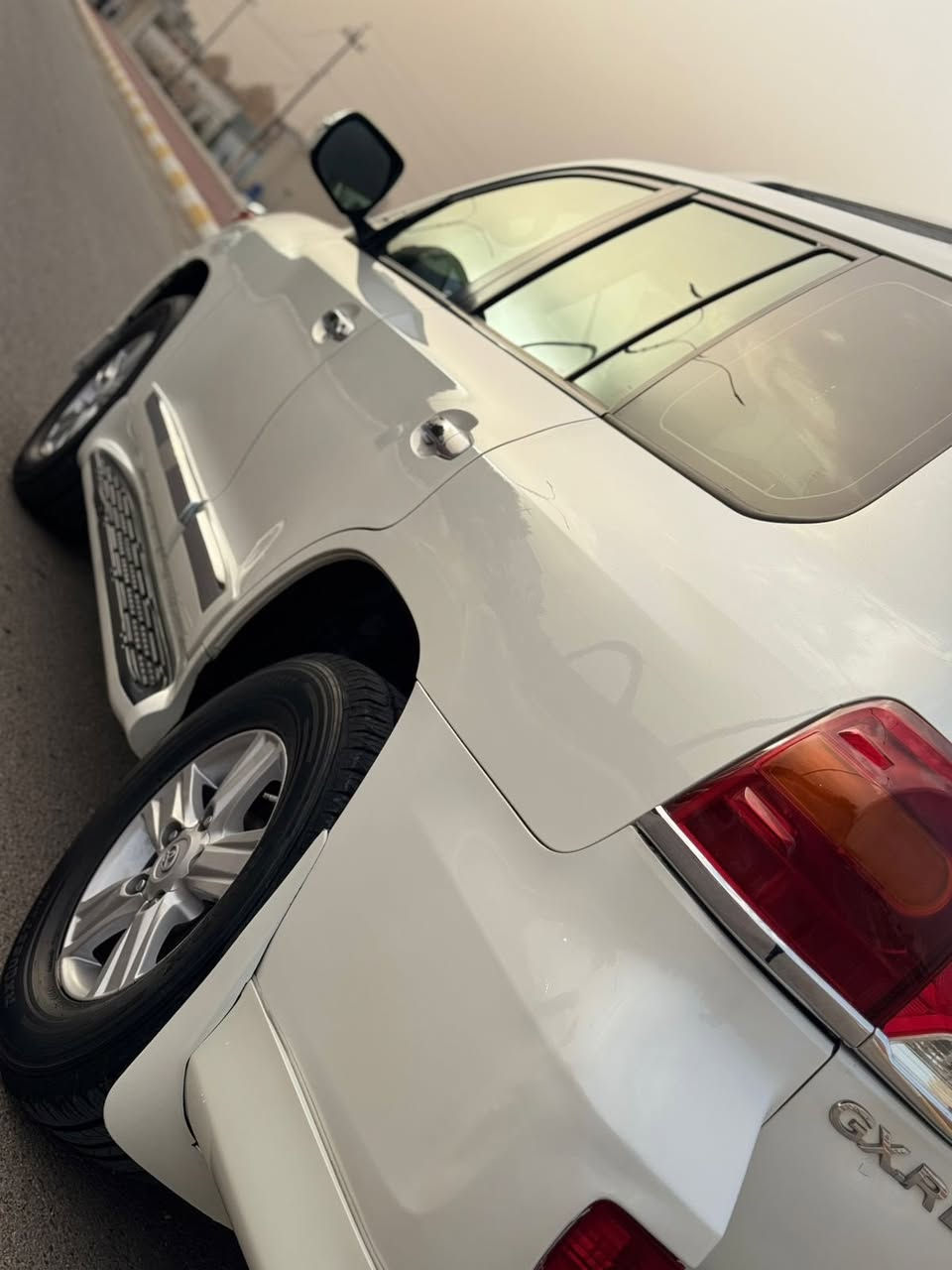 السلام عليكم  للبيع
لاند كروز GXR موديل  2012 فطيم  V6 رقم بغداد  فول مواصفات مواصفات الفطيم معروفه
  سيارة جديدة على ايد وحدة على وضع الشركة
 السيارة كفاله
السعر 345
المكان الرمادي 
للاستفسار   ***********
