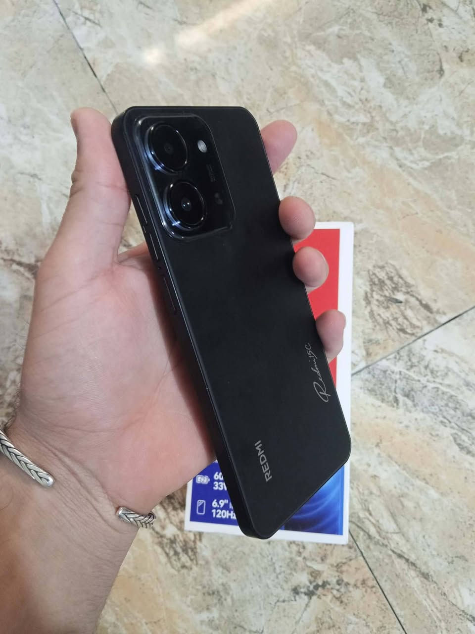 للبيع جهاز. C15 اذكره 512 راح 8 كوبي السعر 80 الف رقم ***********

