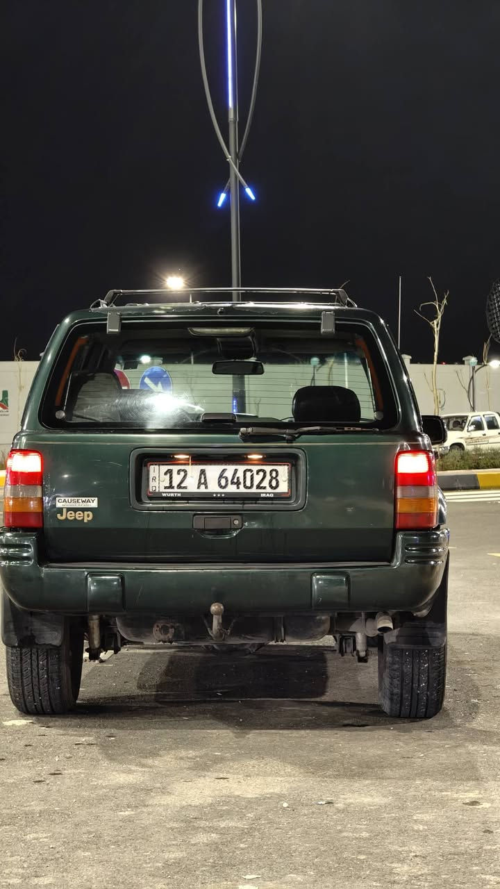 سلام عليكم
جيب شيروكي لمتد
فول مواصفات 
موديل 96
مكينه كير الاصلي مالم ما مفتوحات 
كشنات جلد وكهرباء 
خزن كشن السائق 
فرس بالسقف 
سستم صوت بلادي
4 جام كهرباء
قفل مركزي 
ماشيه 233
بسمي وهزه جديده 
السعر 68 وبيها مجال
العنوان موصل جانب الايمن 
الرقم *********** /***********
