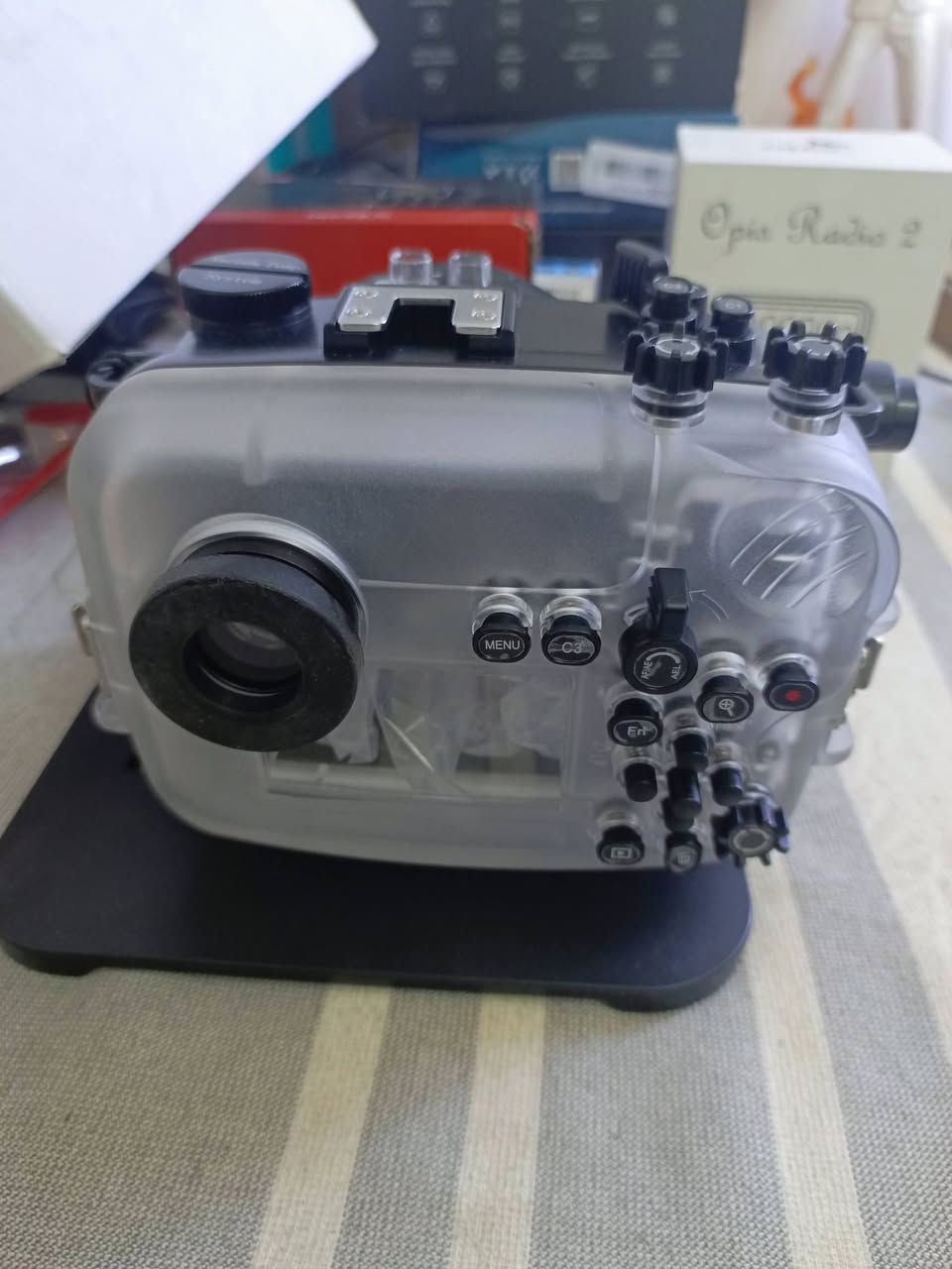 قطعة بهذا الشكل تخص الكامرات السوني 
الي تخدمة يكتب سعر وبالعافية


**إذا كنت صاحب هذا الإعلان وتريد حذفه لأي سبب، رجاءا أرسل رسالة إلى الدعم الفني**