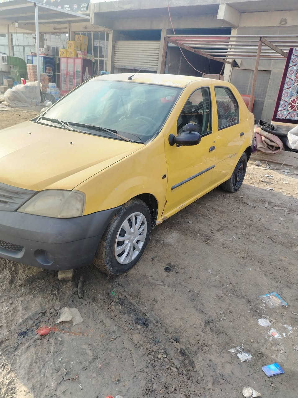 سياره رينو لوكان فحل
سياره مكفوله كير محرك كهربائيات 
تخم تاير تحويل ثاني يوم السياره بااسمي
موديل السياره ٢٠١٢ 
العنوان بسمايه ***********
سعر السياره ٤٣ وبيها مجال بصيط
