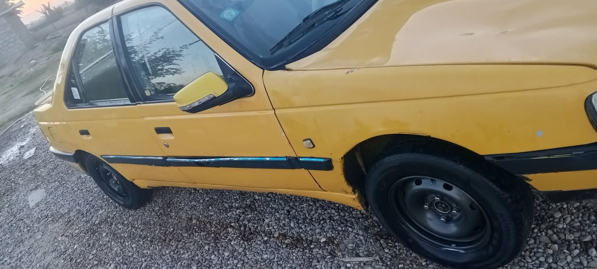 اعيد النشر بسبب الوعود الكاذبة بيجو Glx موديل 12مكفولة كفالة عامه ما عدا البنيد طاير وموضح ب الفيديو كير مكينه تبريد تدفئة كهربائيات كلهة شغالة صدر امامي نص ونص العنوان بغداد الشعلة السعر 28 وبيها مجال شي بسيط للاستفسار واتساب ***********
