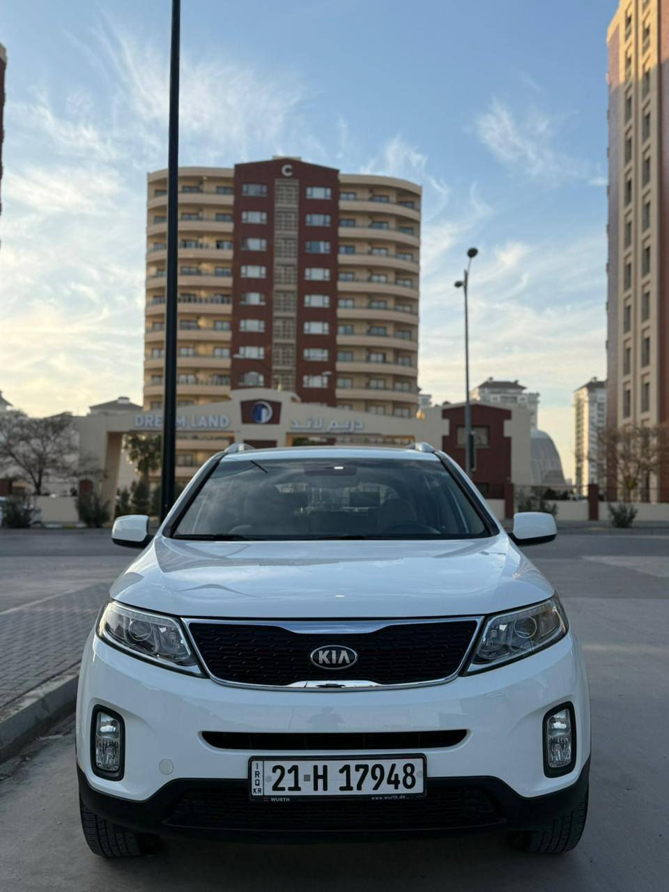 كيا سورينتو 2014خليجي مواصفات سبعه راكب مركزي بلاجكتور زينون لايت زينون بكليات زينون كامره  نضام eca حداديه امامي خلفي جديد كير محرك اب شرت رقم جديد سنويه صارله شهرين منتهي ماشيه ميتين سياره على نضام شركه يد 1 من شركه محرك 4سلندر حجم محرك 2400 مكان سياره سليمانيه سعر 165 بي مجال بصيط *********** سياره مابي قطره صبغ بس شبر بارد بل باب السكن سونر موجود بالصور السليمانية, العراق
