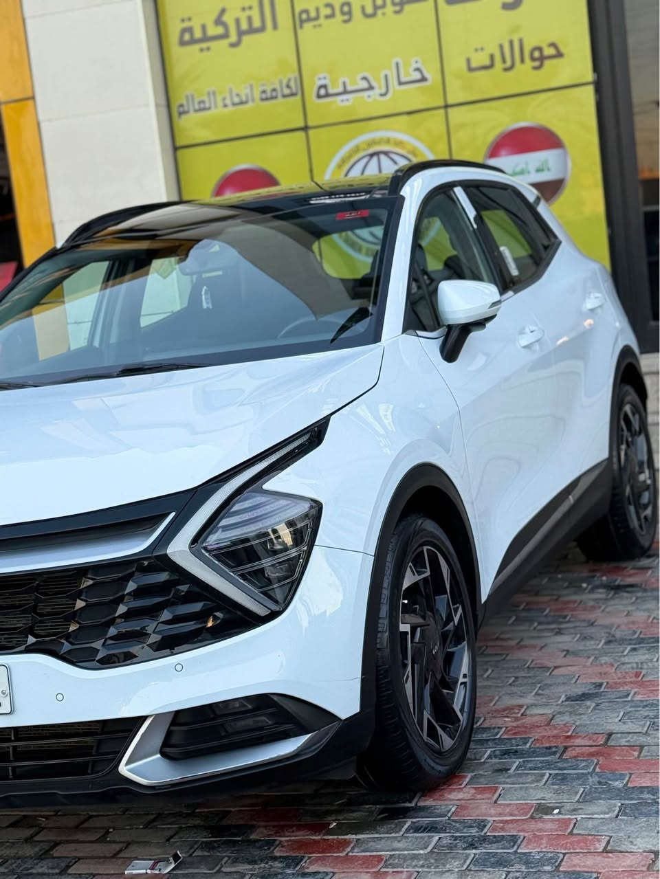 سلام عليكم سبورتج٢٠٢٣. وكاله نيم

رقم. اربيل الدولي باسمي 

ماشيه49km 

مكفوله من البارد والصبغ والتبديل 

سياره عل وضع الشركه 

فول مواصفات ١/١

كشن حار بارد 

تحكم كشن كهرباء

منافذ شحن بلمقاعد 

مود درايف 

بانوراما

كاربلي 

شاشه دجيتل 

شفتات وتدفئه مقود 

جنطه كهرباء 

شحن لاسلكي 

فول الفول 

مكاني بغداد 

السعر 223 بيها مجال

للاستفسار *********** Colombo, Sri Lanka
