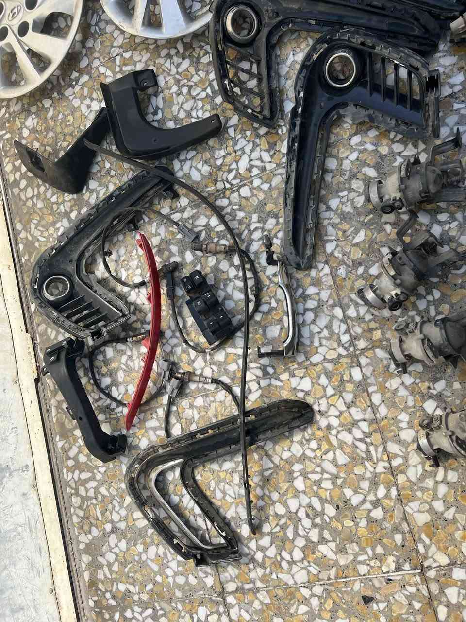 سلام عليكم غراض النترا 17و18اللبيع كلمن وسعره المكان بغداد***********
