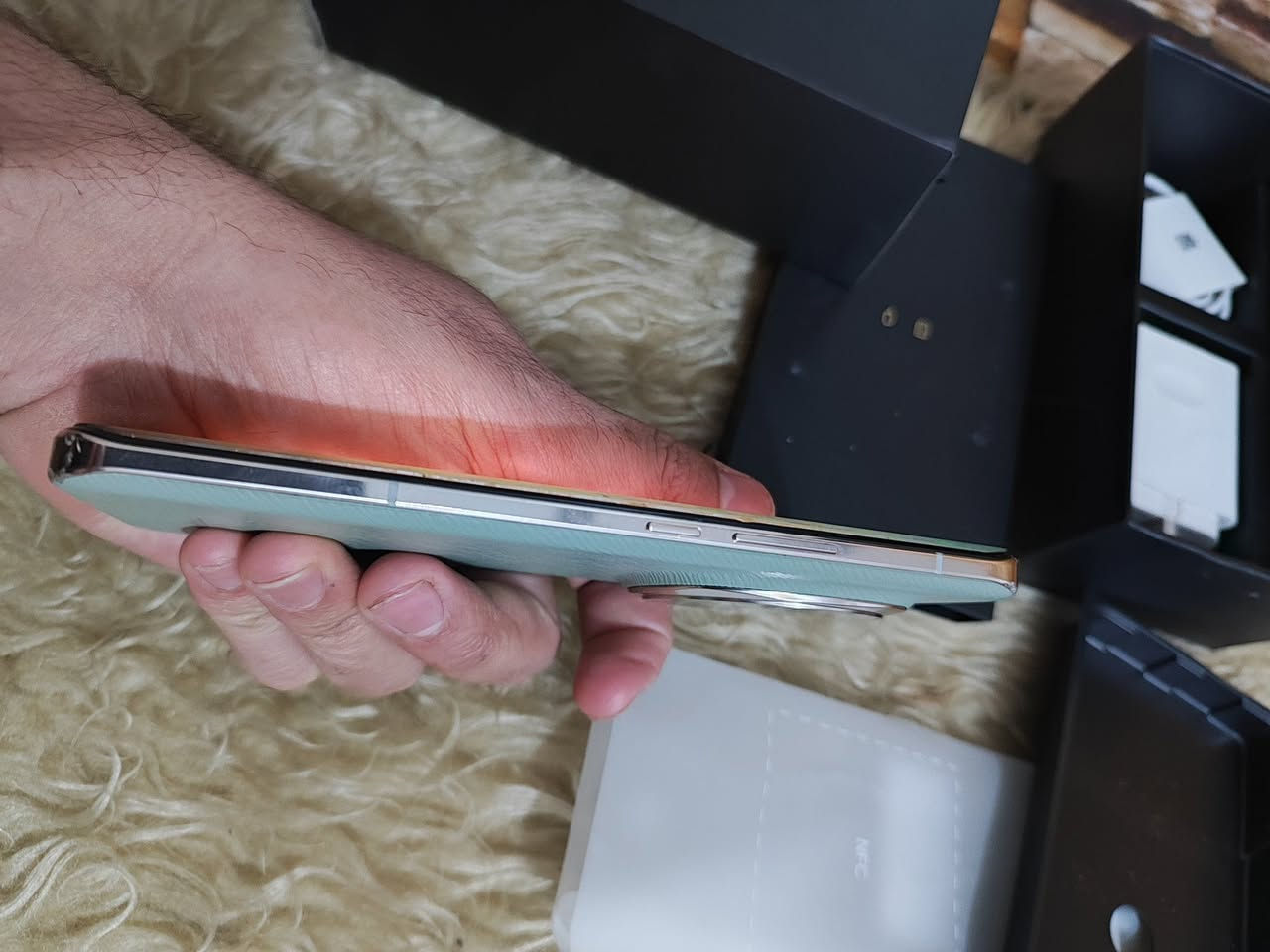 سلام عليكم اخوان جهاز هونر ماجك ٦ برو نسخه عالميه 512 كامل الملحقات اخواني نتبه رجاء الجهاز بي كسر بلكلاسه مماثر ابدا مماثر ابدا انتبه الجهاز شاشه طبيعه مابيه اي مشكله ولا اي لون ومن تجي تتاكد بنفسك  وايضا بي خدوش بشاصي مكاني بغداد توصيل ماعندي سعر الجهاز 440 الف او مراوس سعر ثابت اخوان رجاء للاستفسار خاص او وات ساب وبخدمتكم ***********
