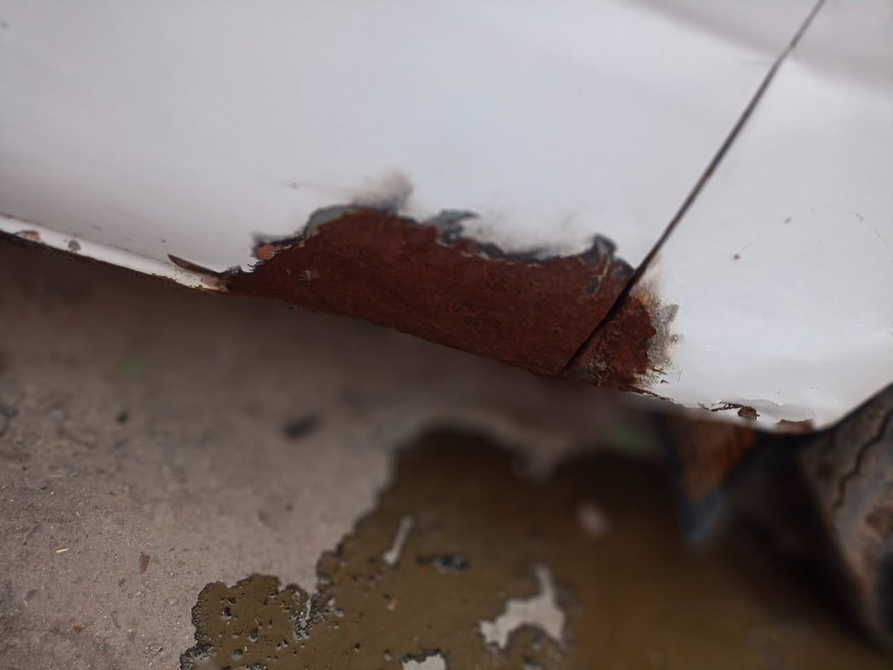 سلام عليكم 
جنبي عالي للبيع مكينه كير حداديه خير من الله سياره بيه ضربه موضحه بصور بس ما مصلحه عدل 
وكاله بسمنه وراعيه موجود بل بصره 
ابيع كوم حديد كوم حديد اتعهدلك بتحويل 
سنويه 2019منتهيه ابيع كلشي ع المشتري كوم حديد كوم حديد 
65 
***********
مكاني البصره شط العرب الكباسي
