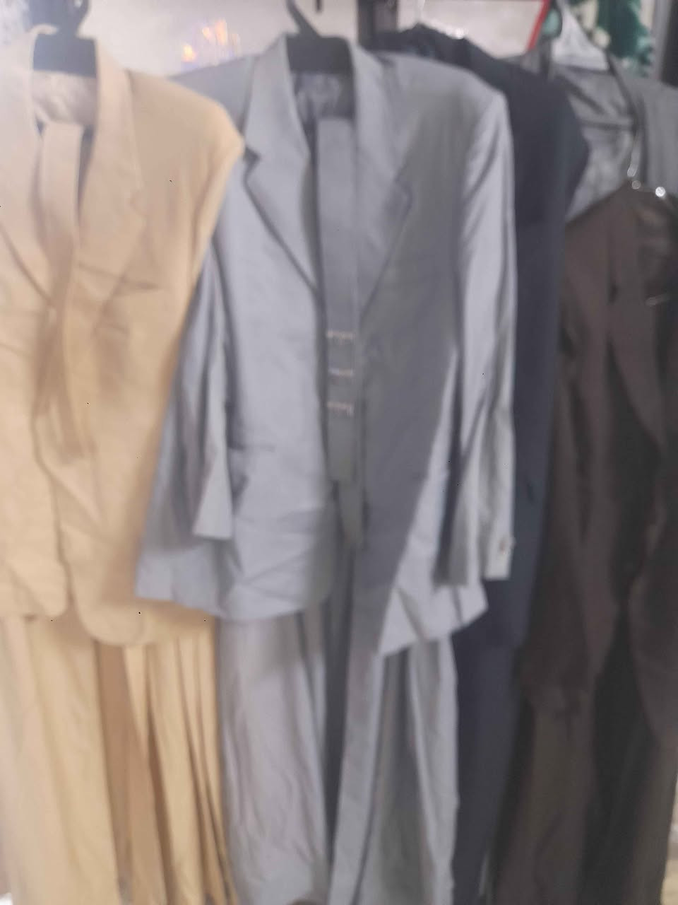 سلام عليكم تعزيله محل زي عربي ستره جواها شون دشداشه كلهه جدد كلهن جدد ماملبوسات مال شيوخ هذا السيت سعره السيت ١٥ الف بقن بس خمسه إذ شلع بيهن مجال مكاني الزعفرانيه يم عمارات سعيده *********** بغداد, العراق
