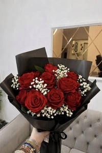 ورد يعيش العمر كله... وريحته تسبق حضوره! 🌸 للتواصل خاص او واتساب 07736...