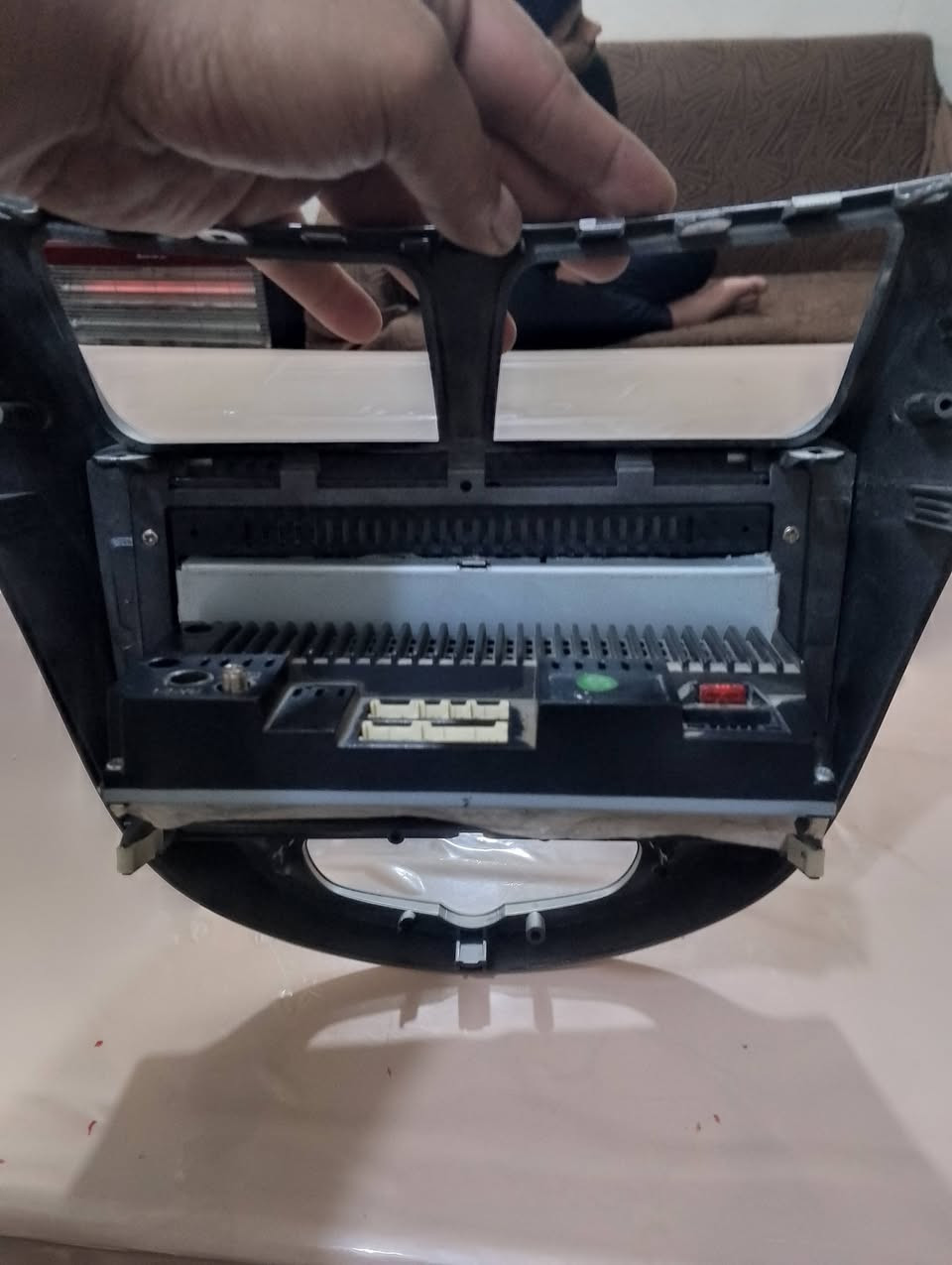 شاشه تاب للبيع نوعيه جيده سعر 65 الف 
*********** مكاني بغداد الدورة
