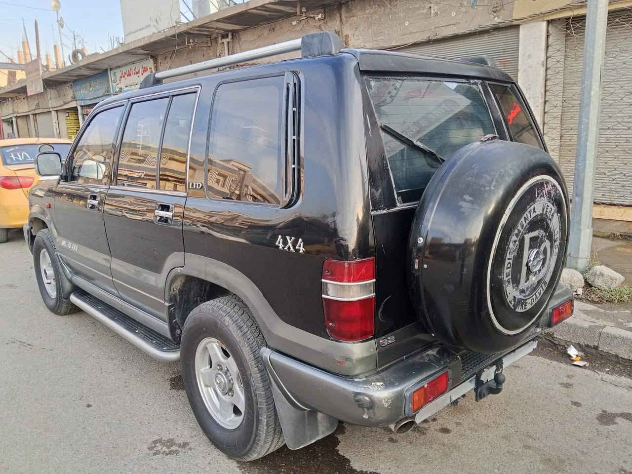 السلام عليكم
ازوز اوبل 🚙
موديل 1993👋
رقم نينوى الماني 🙋 
شرط الوكالة والتحويل 🙋 
كاربون بانزين ⛽ 
طخم تاير طخم امامي خلفي جديد 👋 
محرك 6/محرك وكير شرط 👋 دفع رباعي 
تبريد ثلج 🥶 مكيف هواء 
📢 السياره بدون ظرر شرط كلها وكدام العين 👀 
🛑#السعر 72$💸 وبيها مجال 
#العنوان #الموصل الجنب الأيمن 
***********📱اسيا
***********📲كورك

وترهم مراوس
