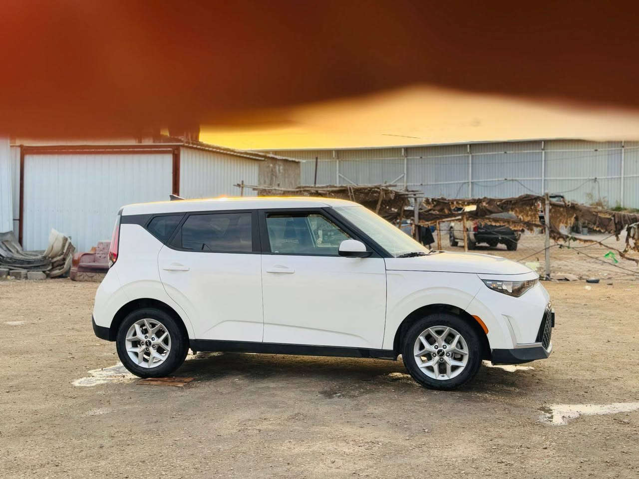 السلام عليكم للبيع او للمراوس كيا سول موديل 2024مرقم بابل باسمي تحويل مباشر ضرر السياره جاملغ والبنيد فقط بدون دواخل ماشيه 23 الف السياره جديده وجاهزه دخول جديد عله ايدي
السعر 160وبيهه مجال بسيط
العنوان بابل الشوملي
الاستفسار ع الارقام 
***********
***********
