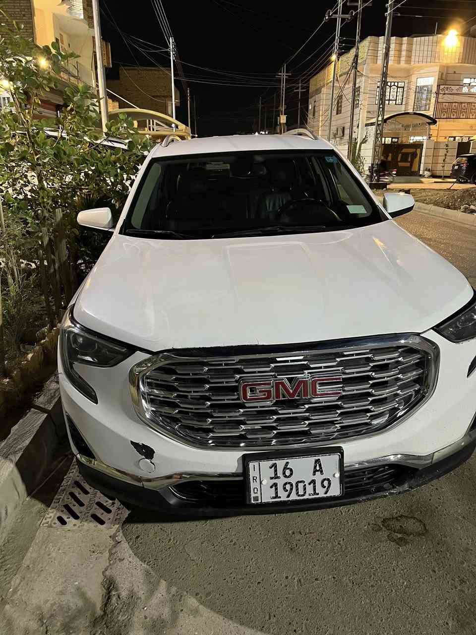 السلام عليكم
GMC Terrain 2019
محرك 1500تيربو
مواصفات عادية  بصمة ابواب وبصمة تشغيل وتشغيل عن بعد  كشنات جلد وباقي الموصفات معروفة 
وبيها طخم تاير جديد 
ماشي 141km
رقمها قادسية  مشروع وطني   
العنوان ميسان مركز المحافظة 
السعر 150ورقة 
للاستفسار ***********
