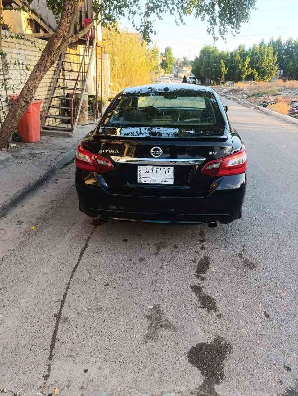 السلام عليك نيسان التيما للبيع 2018
بيهة 3قطع الممشة موجود بل صور جاهزة اينقص مابيه مكاني بغداد حي الجهاد  السعر 115وبيها مجال ***********
