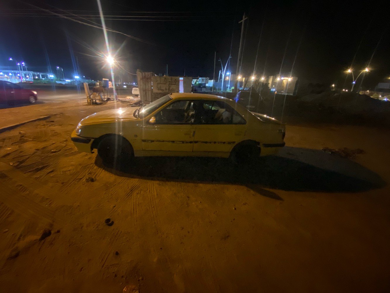 بيجو ١٦ بدون راعي سعرهة ١٤ ورقة وبيهة مجال كلش قليل