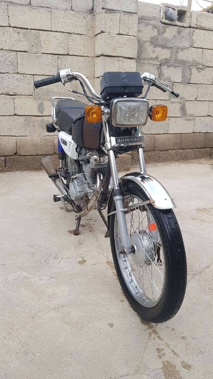 ارشه مديل ٢٠١٦ دراجه خير من الله
نصبتها تخبل تعمير جديد *********** 
٣٧٥ وبيها مجال
