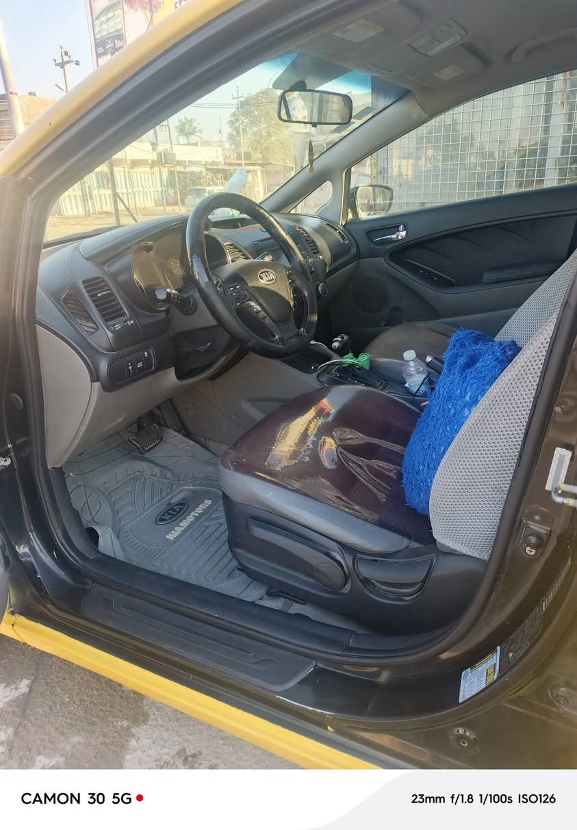 سلام عليكم كيا فورتي للبيع 2015رقم بغداد ال٢٨ هزه كامله  ابسمي تحويل ثاني يوم حادثه تبديل باب سايق بدون دواخل كله ليبل واحد سياره مكينه 2000جي اي اتي جاهزه مجهزه من كل نواحي تخم تاير خط جديد حداديه تبريد تدفئه تحكمات ستيرن مري شفط غرفته  مدوشمه حراري مكان السياره كربلاء رقم صاحب سياره السعر 100وبيه مجال كلش قليل ***********
