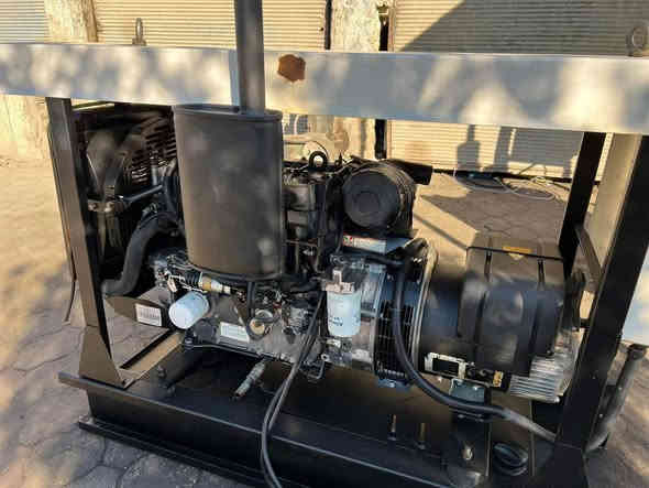 النوع     لستر بتر انكليزي 4بستم بلادي
السعه 20kv 
كاتم 100%100
المولد بلادي ممفتوح والتوليد غير مفتوح ع الشغل ضمان 
العنوان بابل الشوملي 
للاستفسار مراسله الصفحه او الاتصال ع الرقم 
***********
