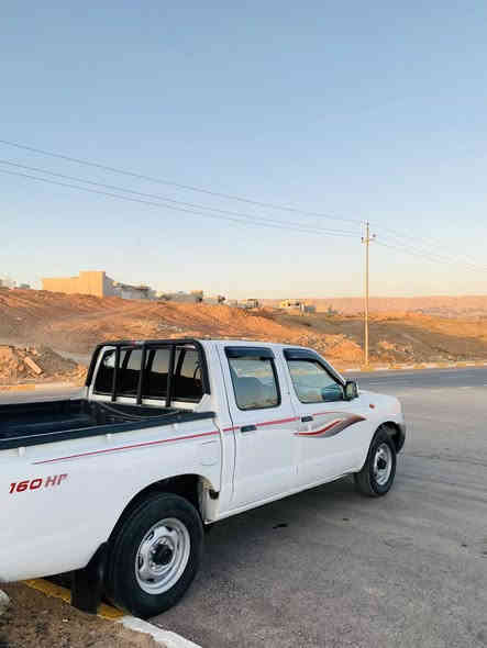 نیسان مۆدێل ۲۰۱۲ ڕەقەم و سەنەوی نوێ سەیارەکە بەلای سەیاق وەرگەڕاوە بۆنیت و سەقف و لای سەیاقی کامل بۆیاغه سەیارەکە توند و تۆڵە گێڕو مەکینەو تەبرید ساردو گەرمی مەزبووتە چوار تایەو ویلی جوانی لەژێرە سەیارەکە وەک ڕسمەکان جوانە ناو سۆر ناوی لەدەرێی جوانتر سعری ۹۷ و مەجال شوێن کۆیە ***********
